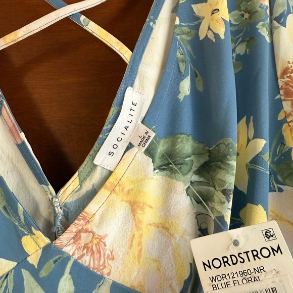 NWT Socialite Puff Sleeve Bias Midi Dress - Picture 5 of 7